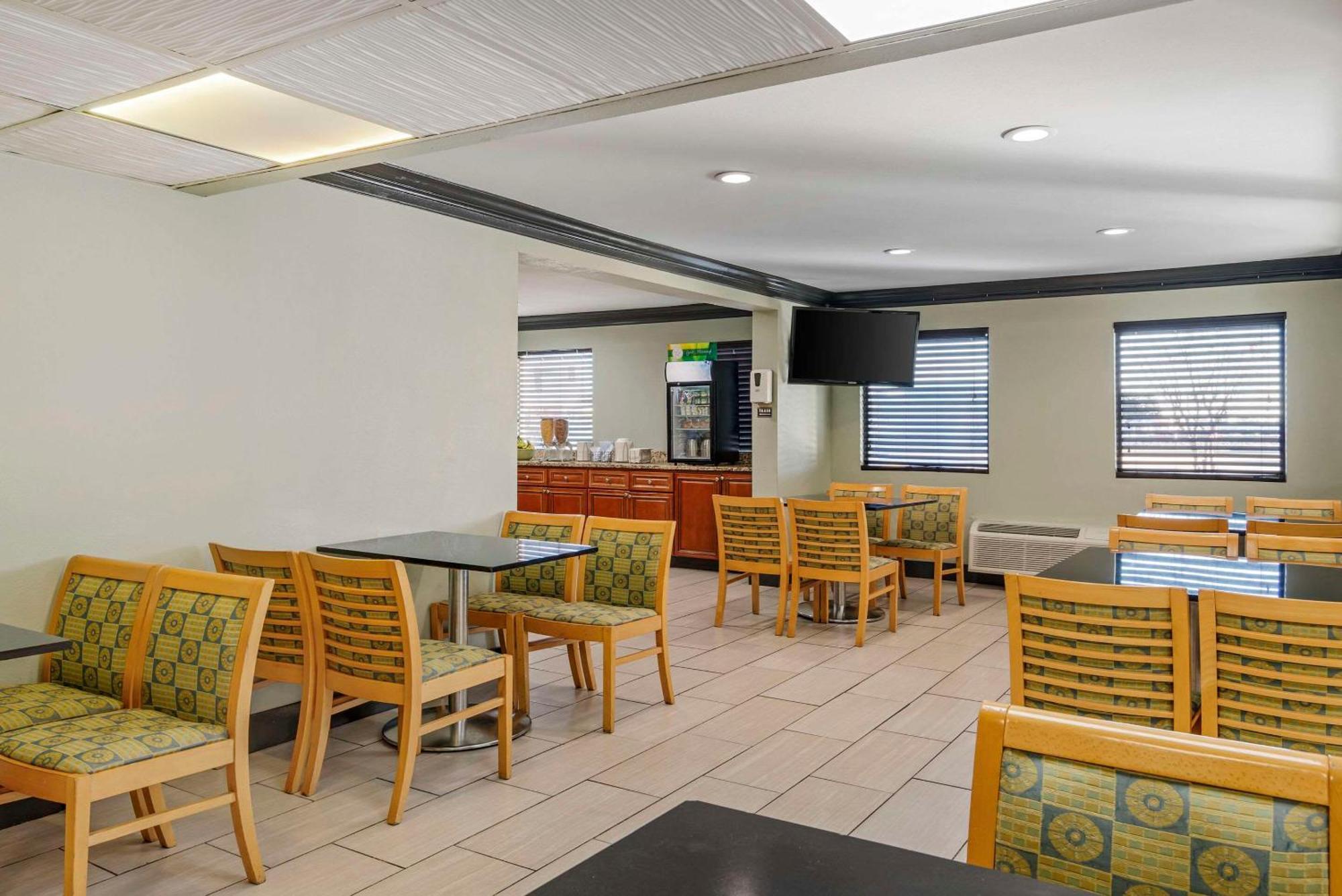 Quality Inn & Suites Morrow Atlanta South Eksteriør billede